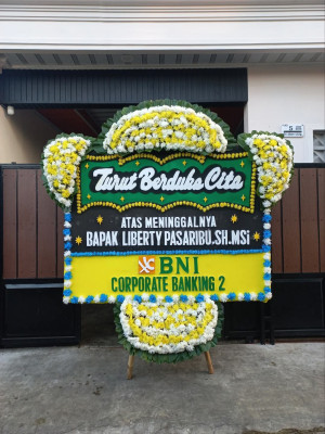 Papan Bunga Duka di Tomalou